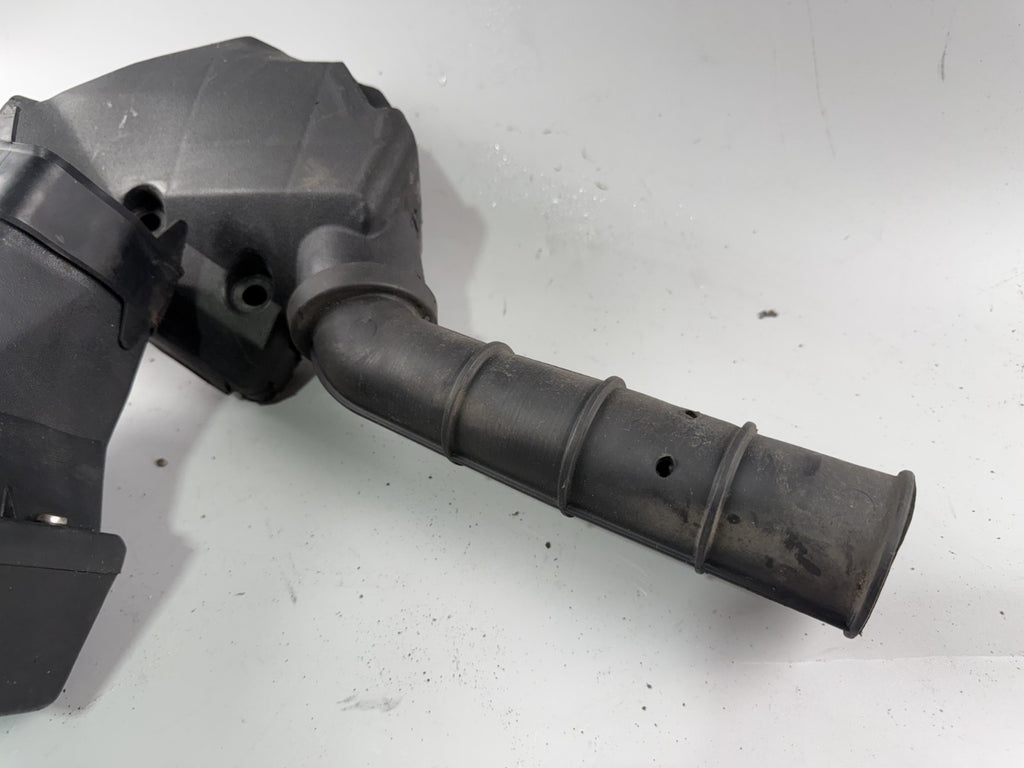 Triumph Speed Triple 900 T300B Luftfilterkasten Airbox Ansaugung