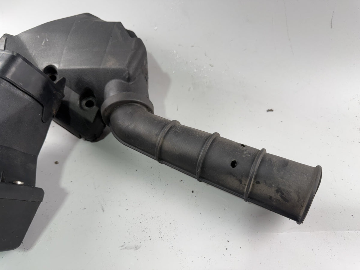 Triumph Speed Triple 900 T300B Luftfilterkasten Airbox Ansaugung
