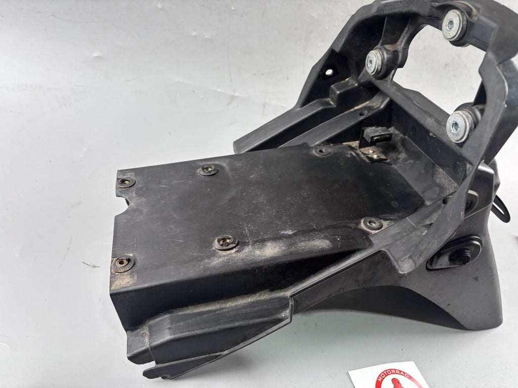Kawasaki ZRX1100 ZRT10C Kennzeichenhalter Radlauf Schutzblech Spritzschutz