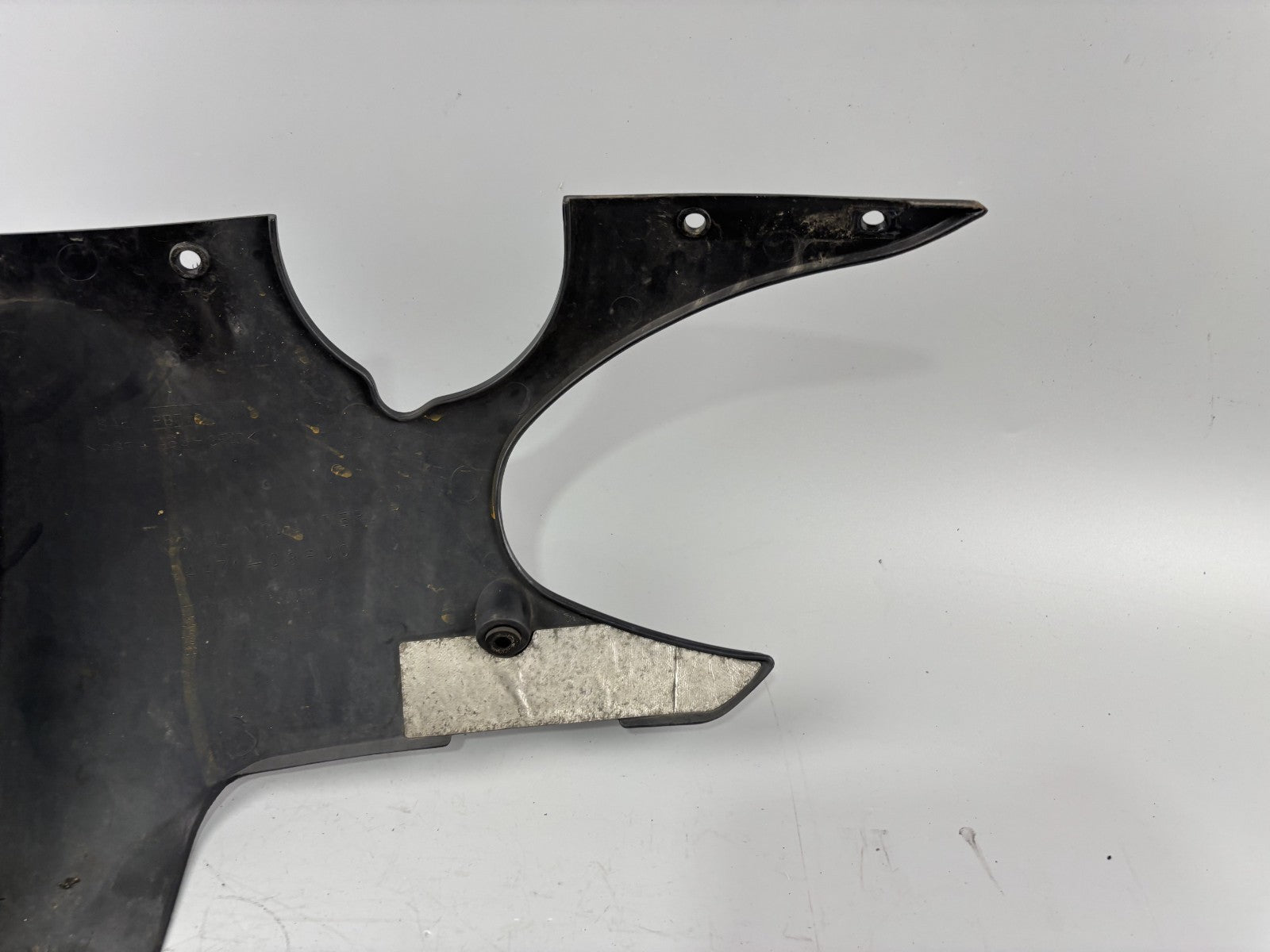Suzuki GSX 750 F AK11 Unterverkleidung Bug Bugspoiler Motorverkleidung Cover
