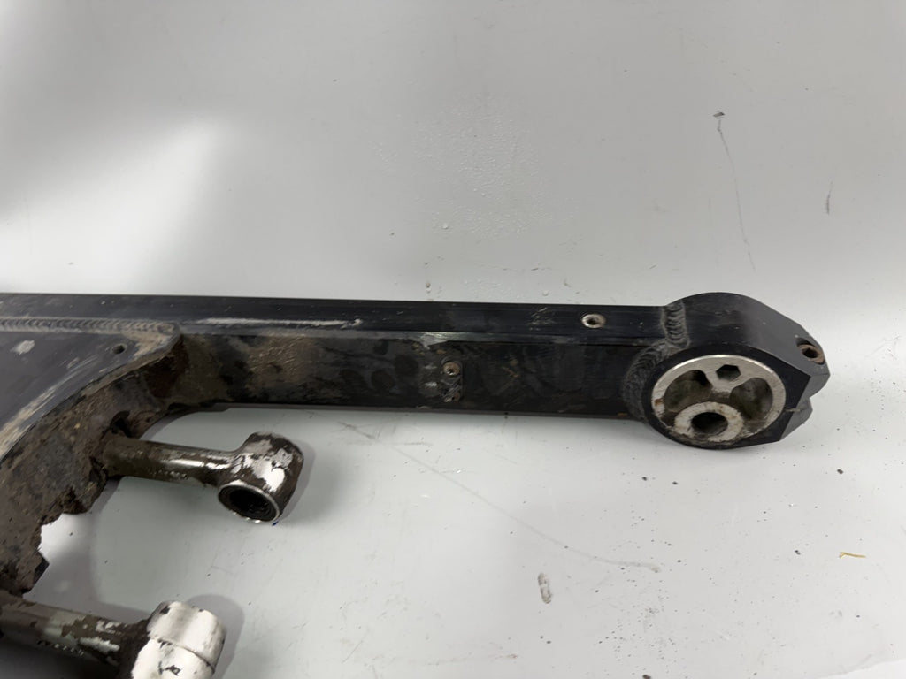 Triumph Speed Triple 900 T300B Schwinge Schwingarm Swing Swingarm Aufhängung