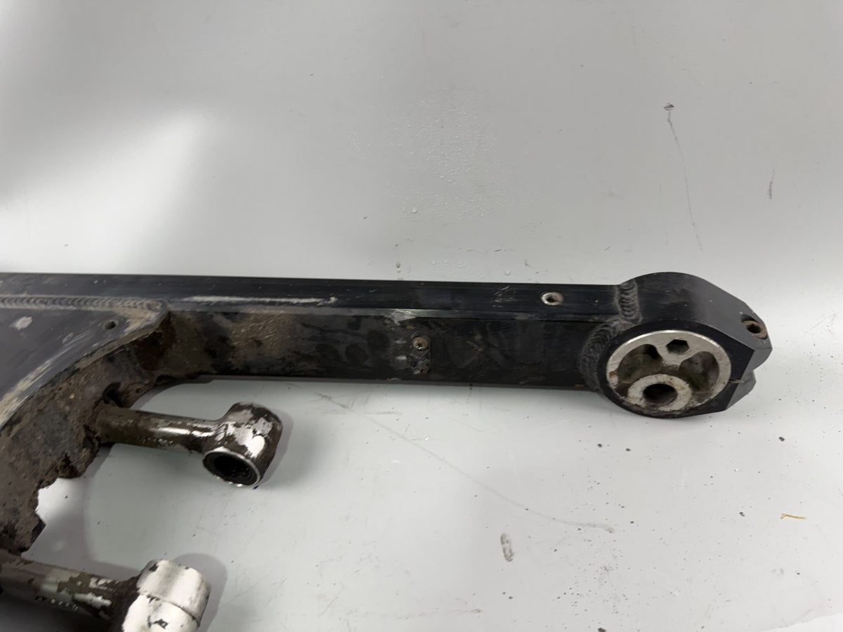 Triumph Speed Triple 900 T300B Schwinge Schwingarm Swing Swingarm Aufhängung