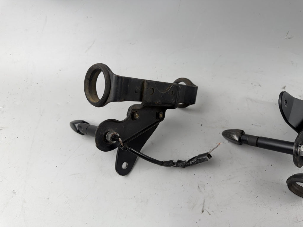 Suzuki GS 500 E GM 51 B Blinkerhalter Scheinwerferhalter Blinker Scheinwerfer