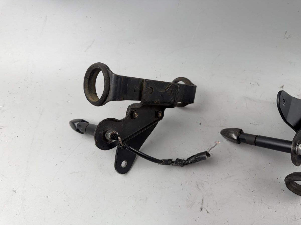 Suzuki GS 500 E GM 51 B Blinkerhalter Scheinwerferhalter Blinker Scheinwerfer