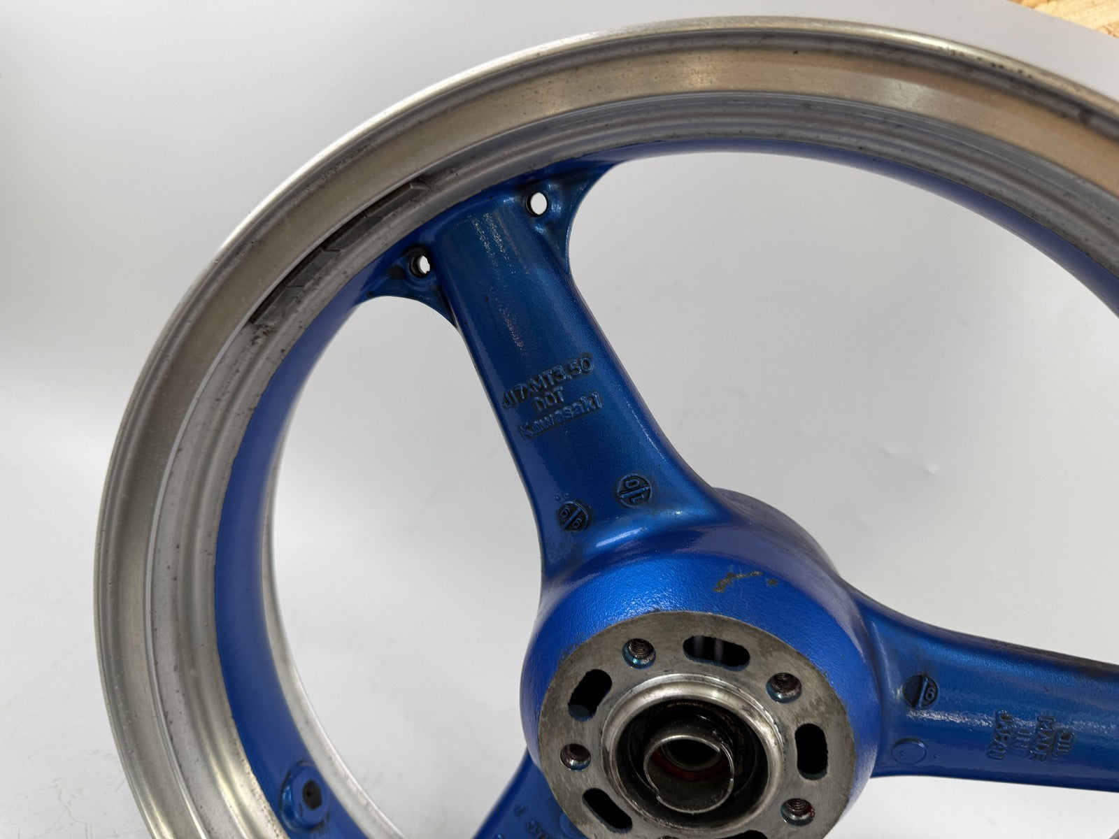 Kawasaki ZR-7 ZR750F Vorderradfelge Rim vorne front Rad