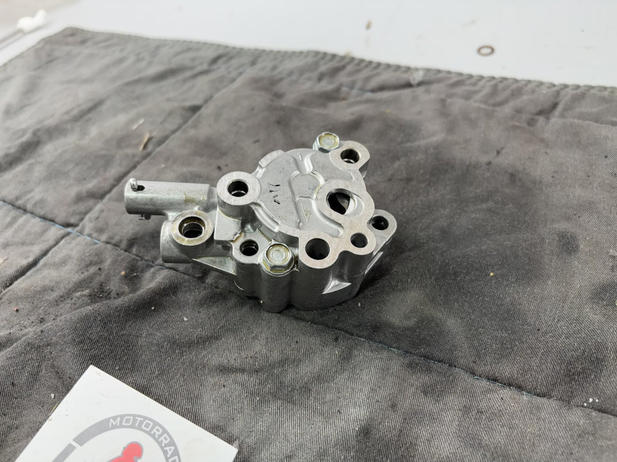 Honda SLR 650 Vigor FX 650 RD09 Ölpumpe Oilpump Schmiermittelpumpe Motor Engine