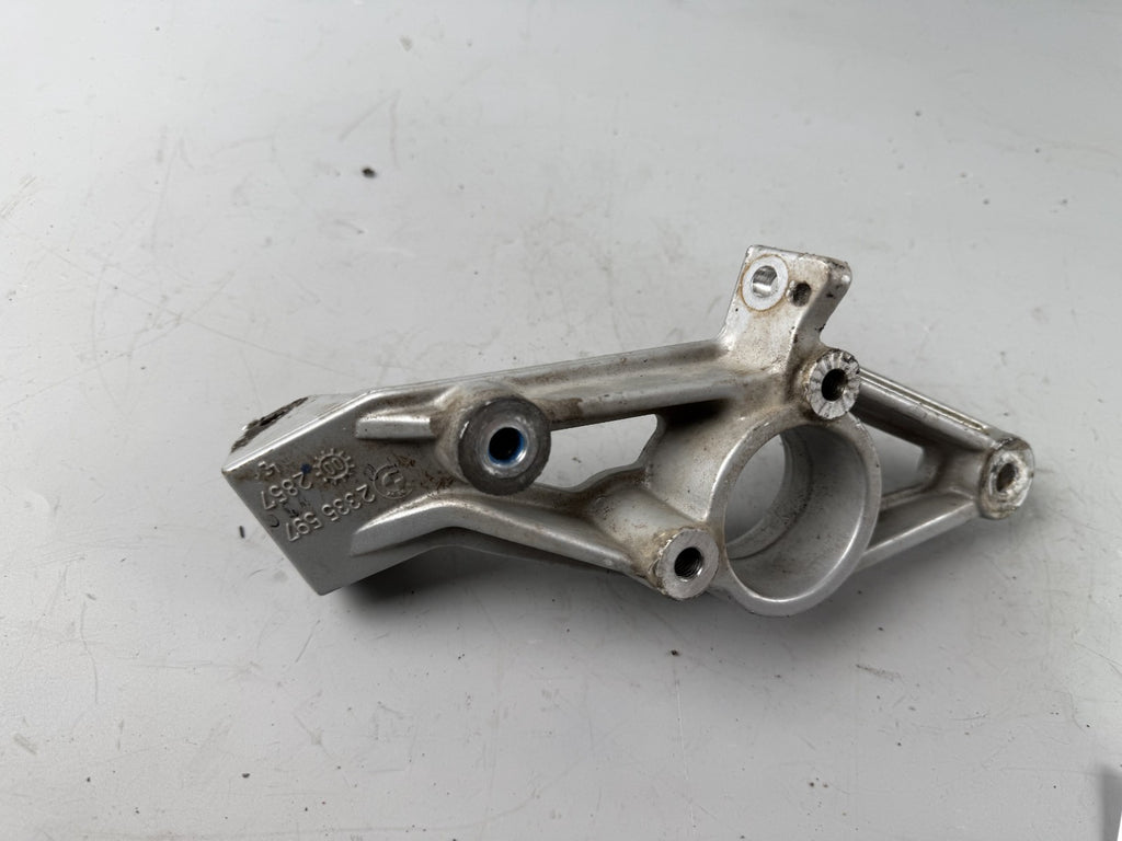 BMW R 1150 GS R 21 Fußrastenhalteplatte vorn Driver Step Hangers Foot links