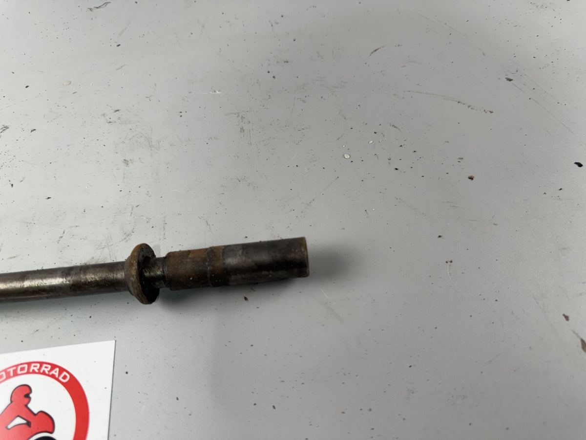 Honda CX500 Güllepumpe Achse Hinterradachse Holder Schwinge