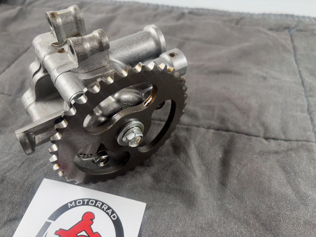 Honda CBR 1000F SC24 Ölpumpe oil pump Schmiermittelpumpe Engine Motor