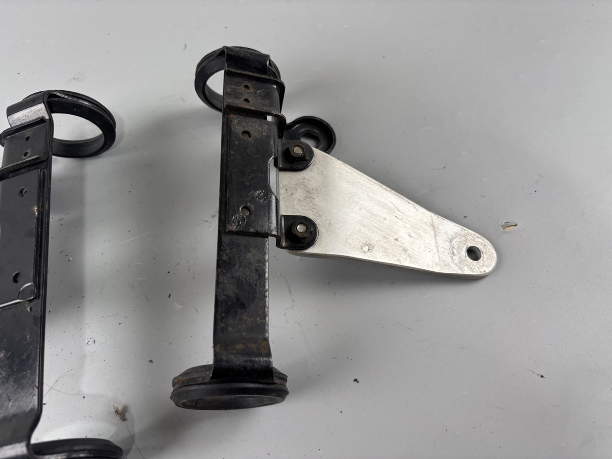 Suzuki SV650 N AV Scheinwerferhalter Blinkerhalter Holder Halterung Headlight