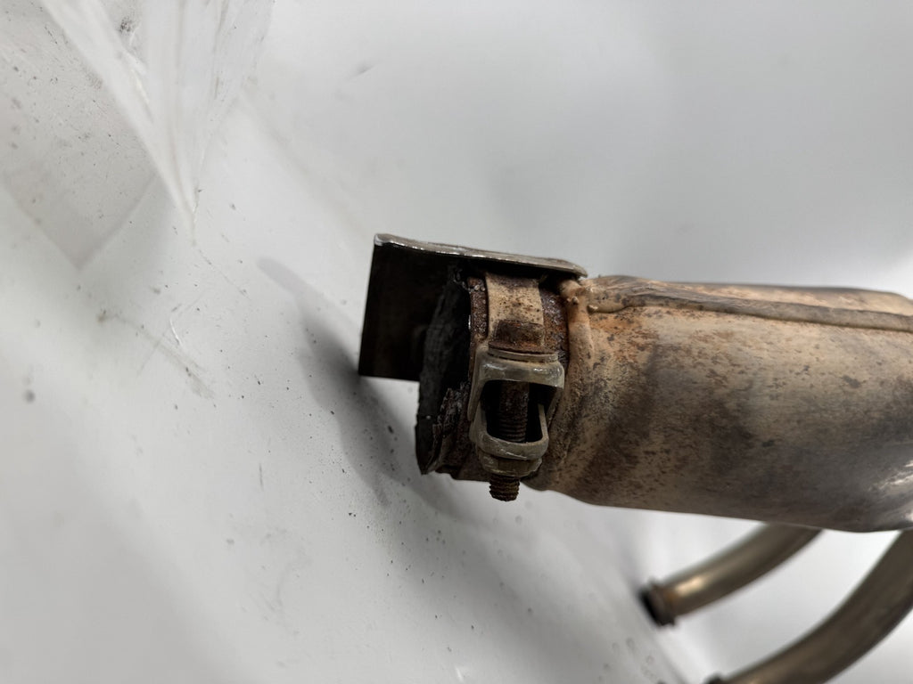 Suzuki GSX 750 AE Inazuma Krümmer Downpipe Exhaust Auspuff Motor Engine