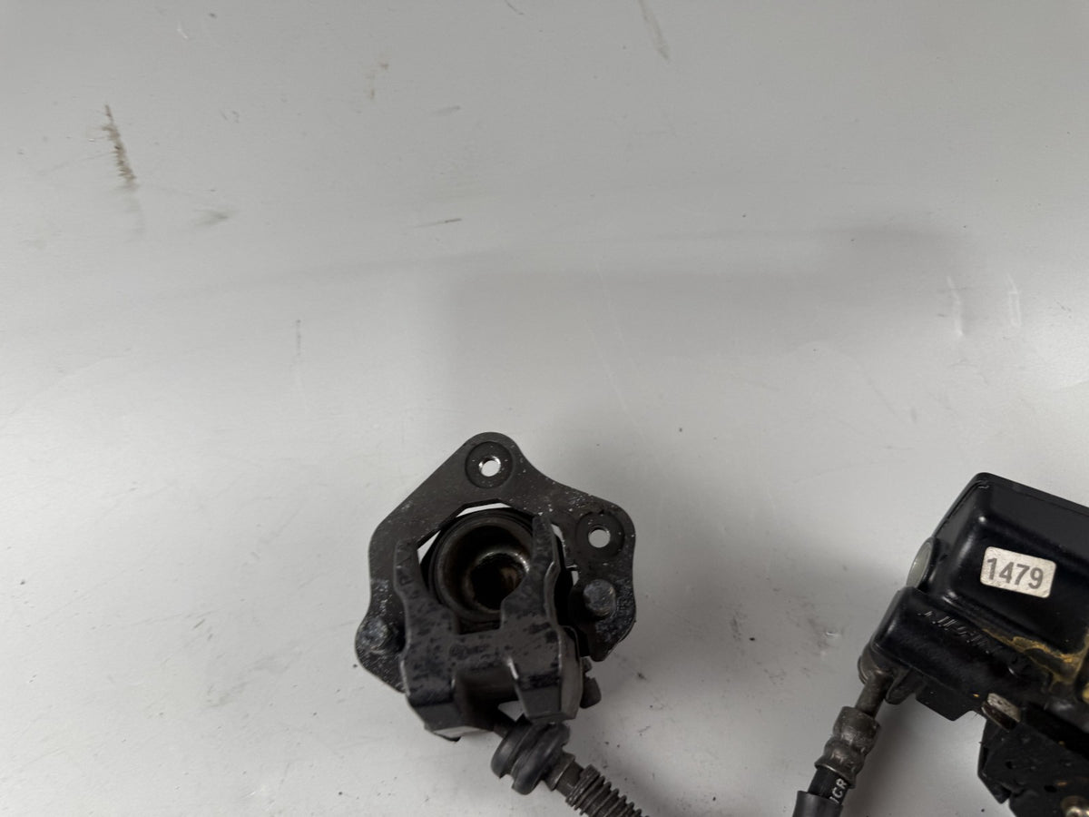 Kawasaki EX500A GPZ500S Bremsanlage Brake Bremse vorn front Sattel Pumpe