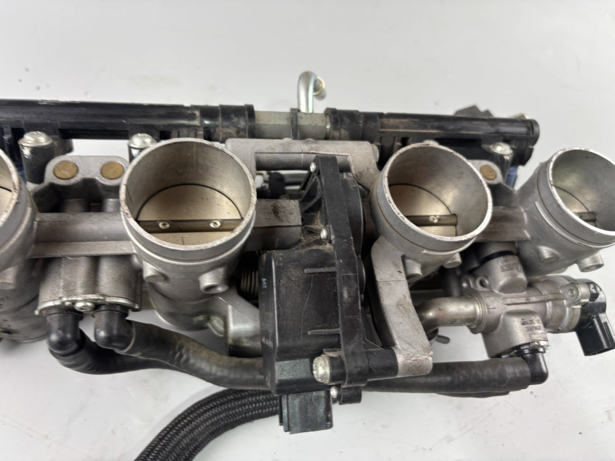 Suzuki GSX 650 F FA WVCJ Vergaser Carburetor Einspritzanlage Drosselklappen