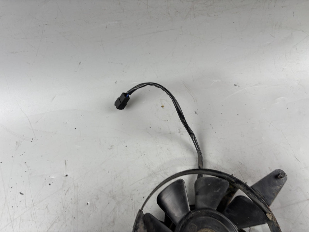 Yamaha FZS600 Fazer RJ02 Ventilator Lüfter Lüftung Kühler Cooler