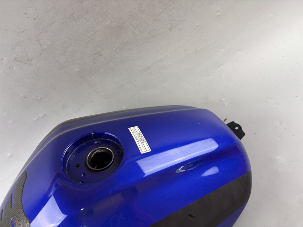 Yamaha FZS600 Fazer RJ02 Tank Treibstoff Kraftstoff Fuel Gas Gasoline Benzintank