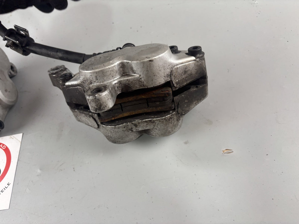 Yamaha TDM 850 3VD Bremsanlage Bremse Brake Bremspumpe Sattel vorne front