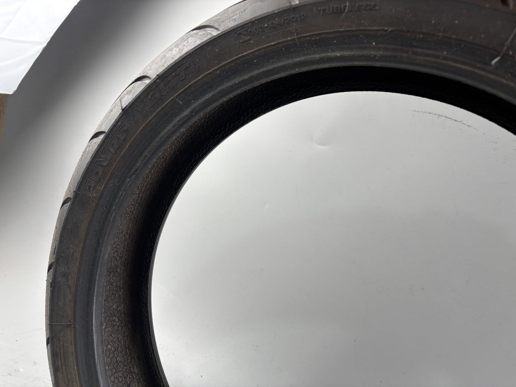Motorrad Reifen Wheel 120/70 ZR17 Michelin Pilot 35/2019 DOT 3,9mm
