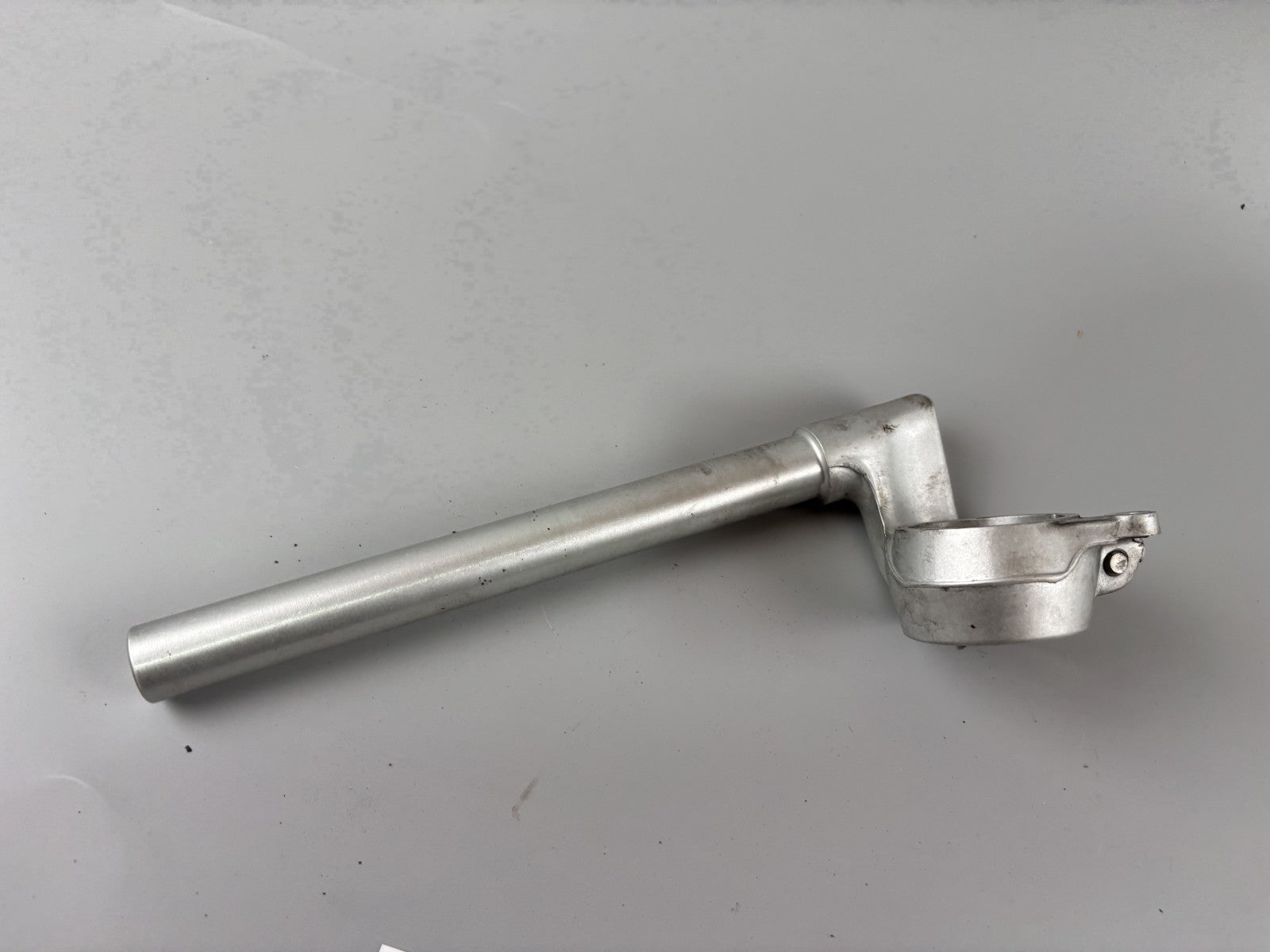Triumph Daytona 955i T595 N 2002 Lenker Handlebar Stummellenker links left