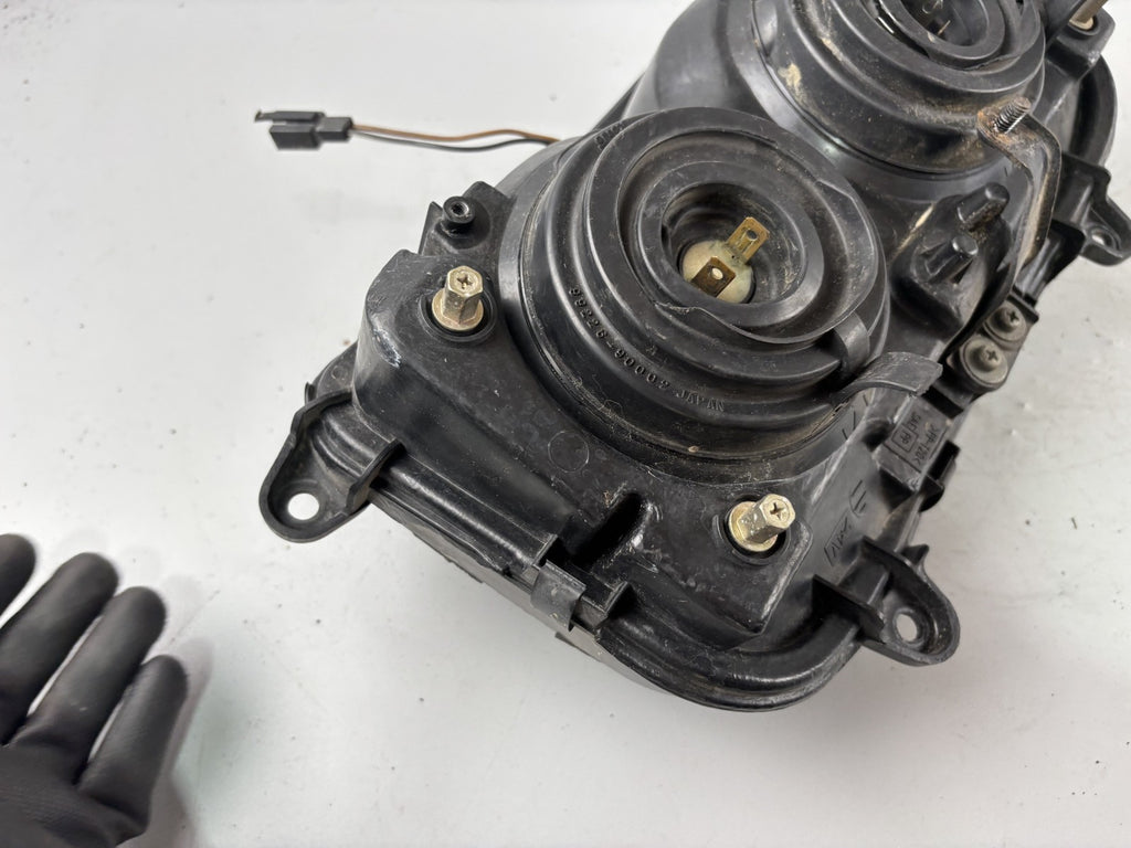 Suzuki GSX-R 1100 W GU75C Scheinwerfer Headlight Licht Lampe front Maske Kanzel