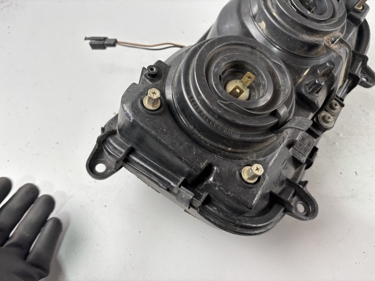 Suzuki GSX-R 1100 W GU75C Scheinwerfer Headlight Licht Lampe front Maske Kanzel