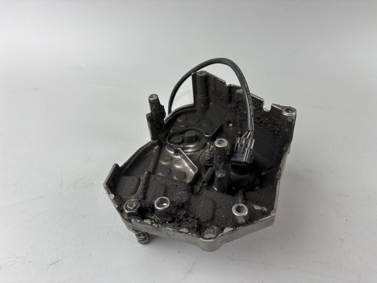 Suzuki GSX 750 F AK11 Ritzelabdeckung Motordeckel Cover links left