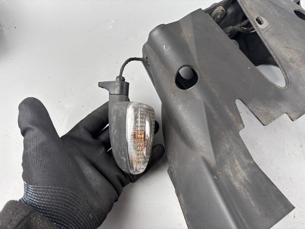 BMW F800 S Bürzel Abdeckung Verkleidung hinten back Cover Blinker hinten