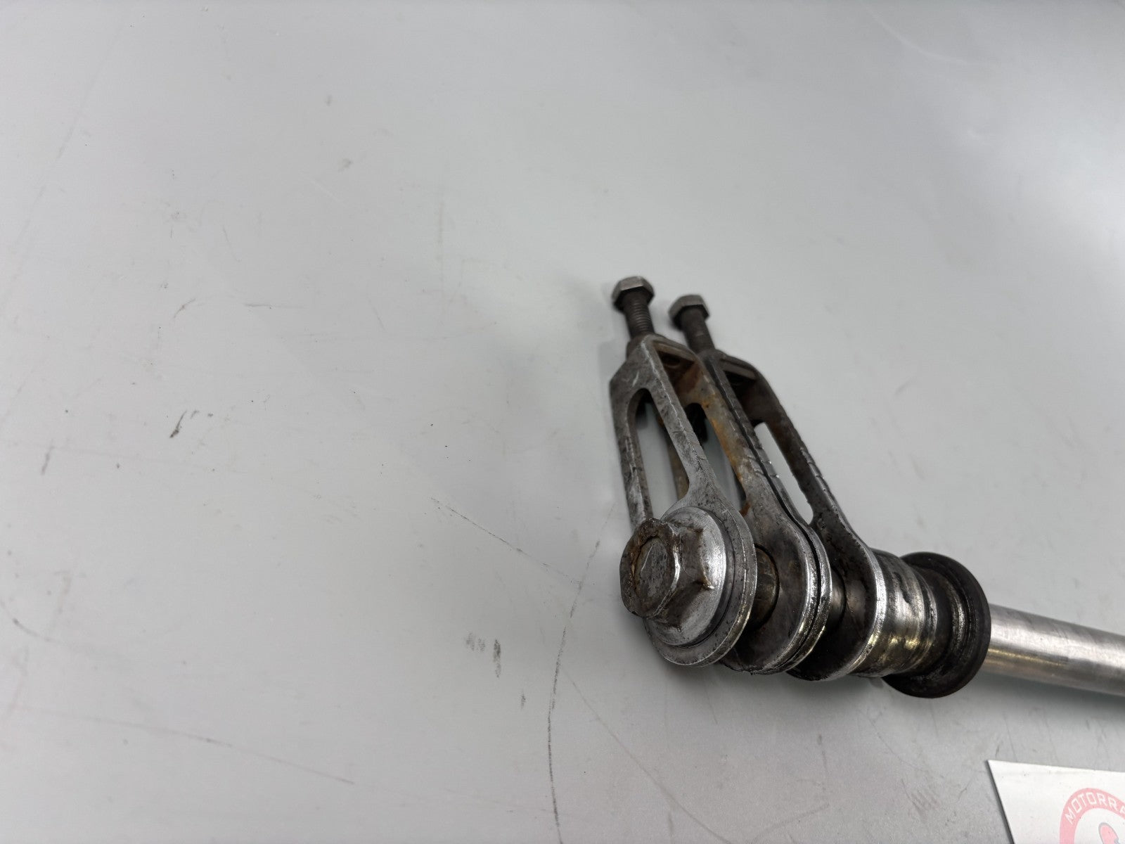 Honda VF 750 F RC15 Achse Steckachse Hinterradachse Aufhängung Schwinge