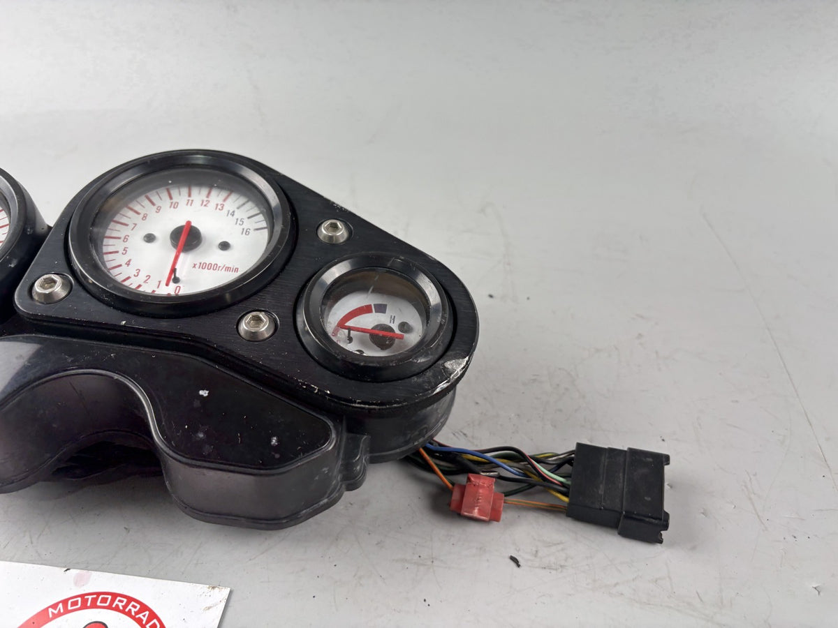 Suzuki GSX-R 750 W GR7BB Tacho Speedometer DZM Drehzahlmeser Instrumente Cockpit