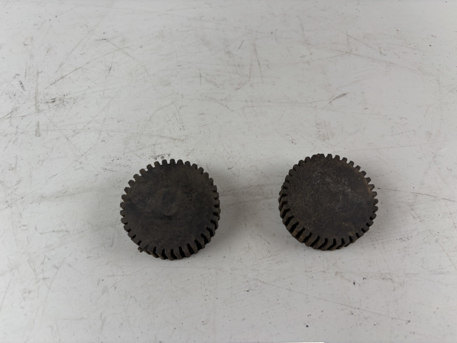 Suzuki DR 800 S DR BIG SR43 A/B Tankgummi Vibrationsschutz Rubber Gummi