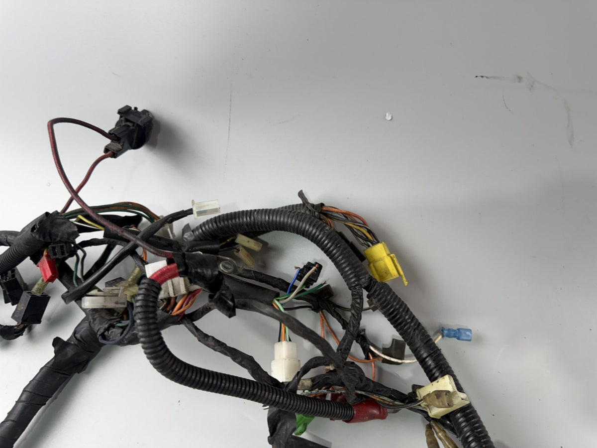 Suzuki GSX - R 1100 GV73C Kabelbaum Cable Stecker Kabelstrang Electric