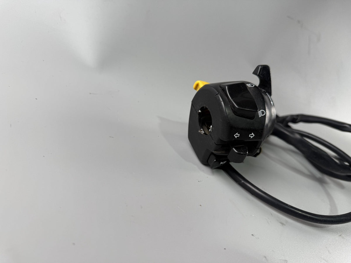Suzuki GSF 600 Bandit POP WVA8 Lenkerschalter Handlebar Switch Lenkereinheit li