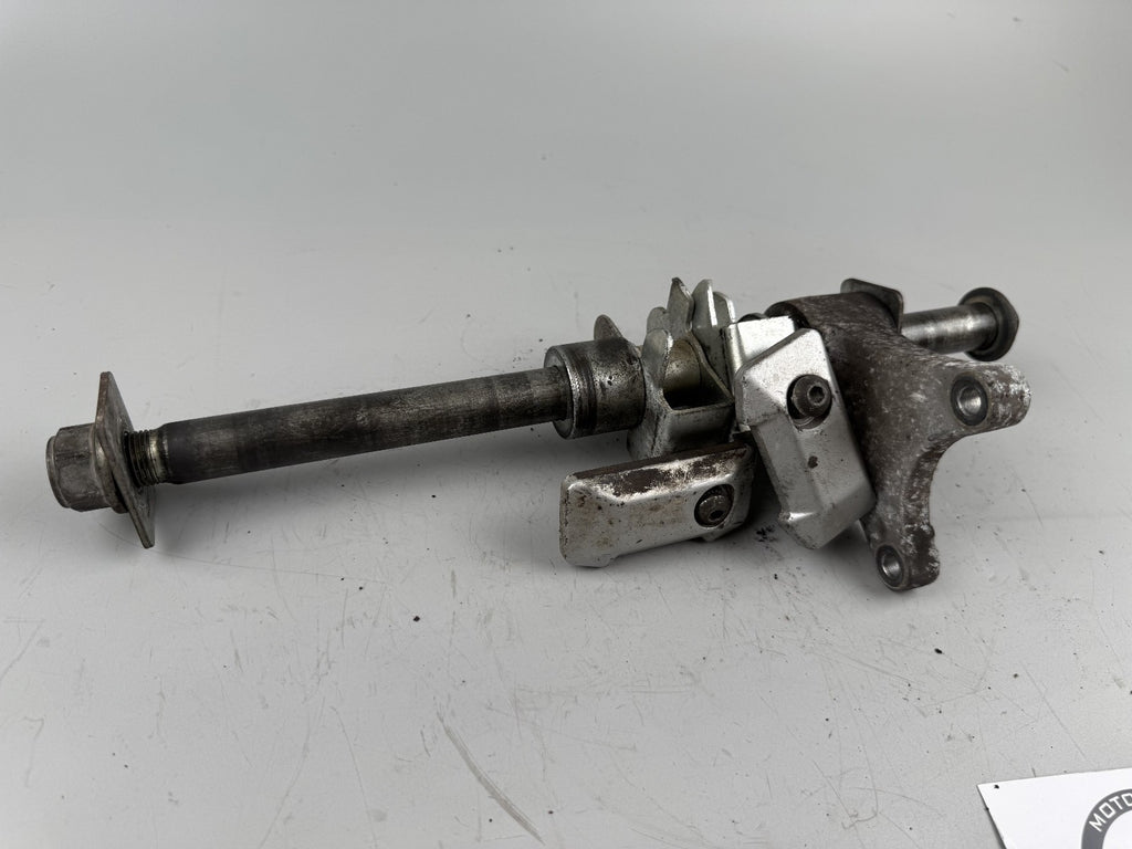 Suzuki GSX750 AE Inazuma Achse Hinterrad Kettenspanner
