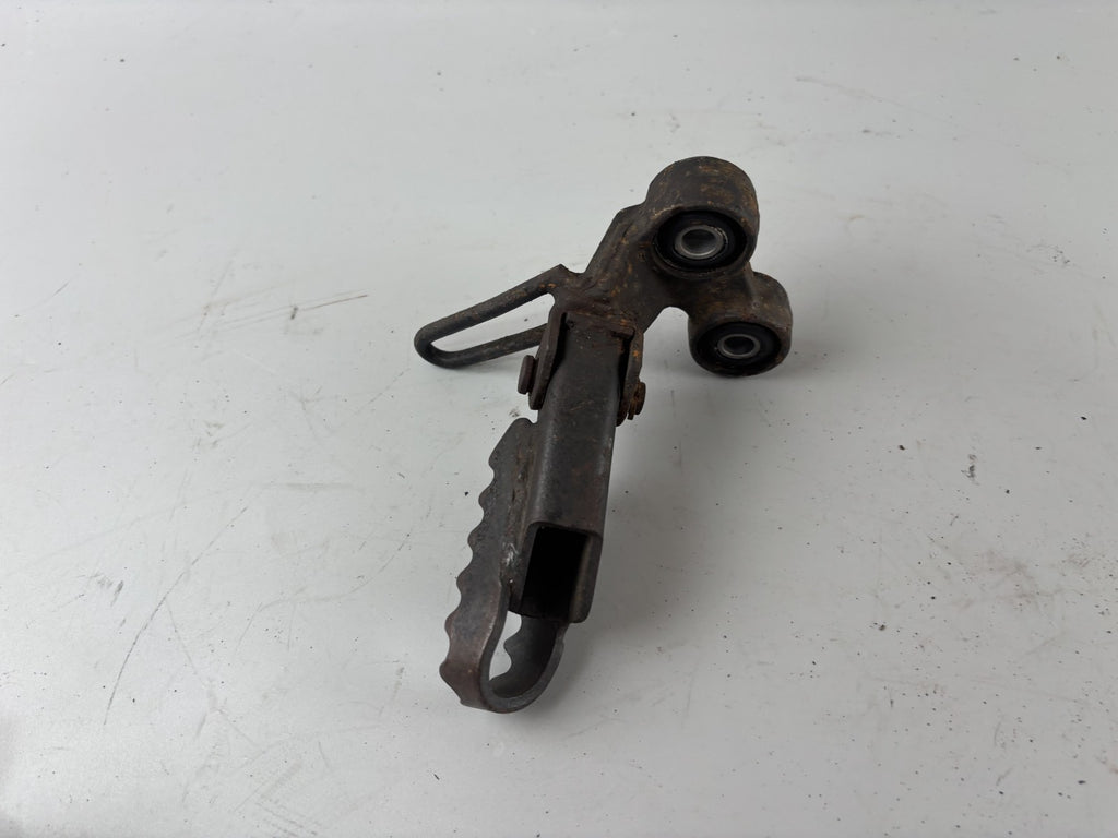 Suzuki DR 800 S DR BIG SR43 A/B Fußraste Fahrerfußraste Hanger links left