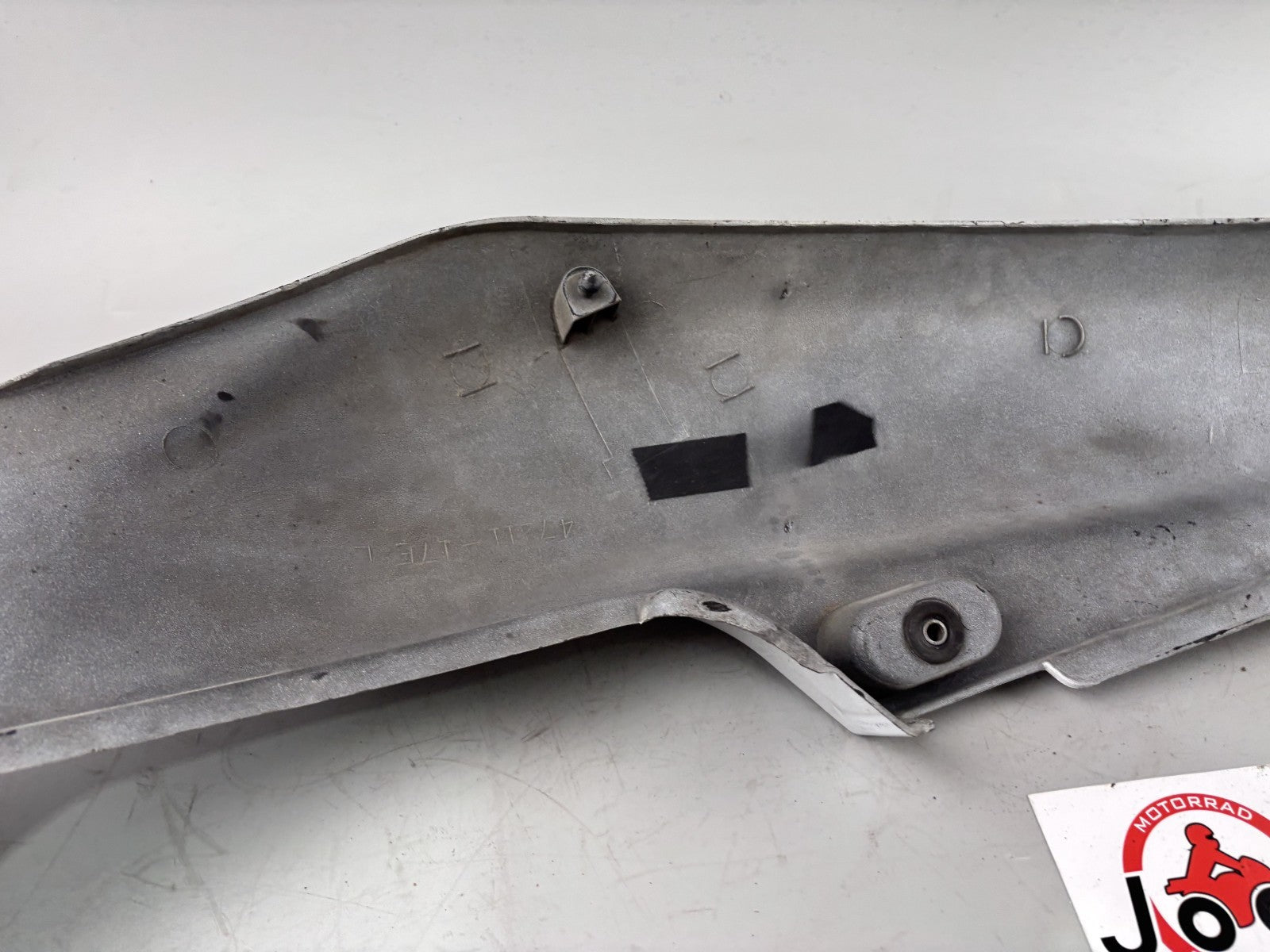 Suzuki GSX-R 750 W GR7BB Seitenverkleidung Sidecover links left hinten Cover