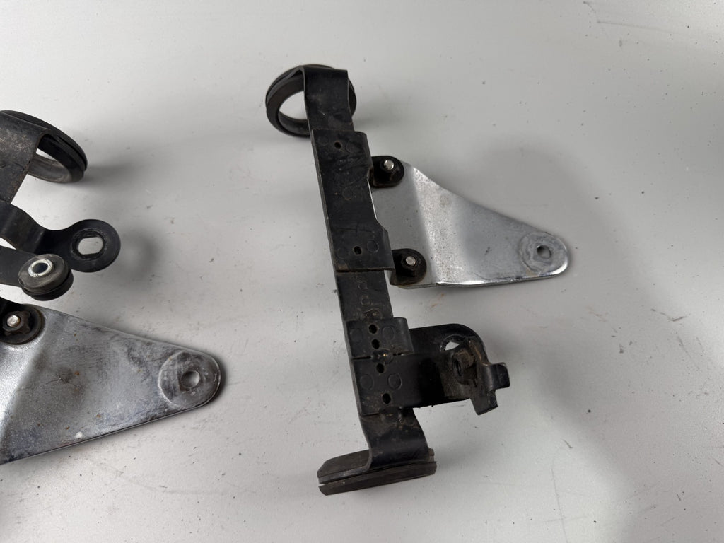 Suzuki GSF600 GN77B Bandit Scheinwerfer Halter headlight holder