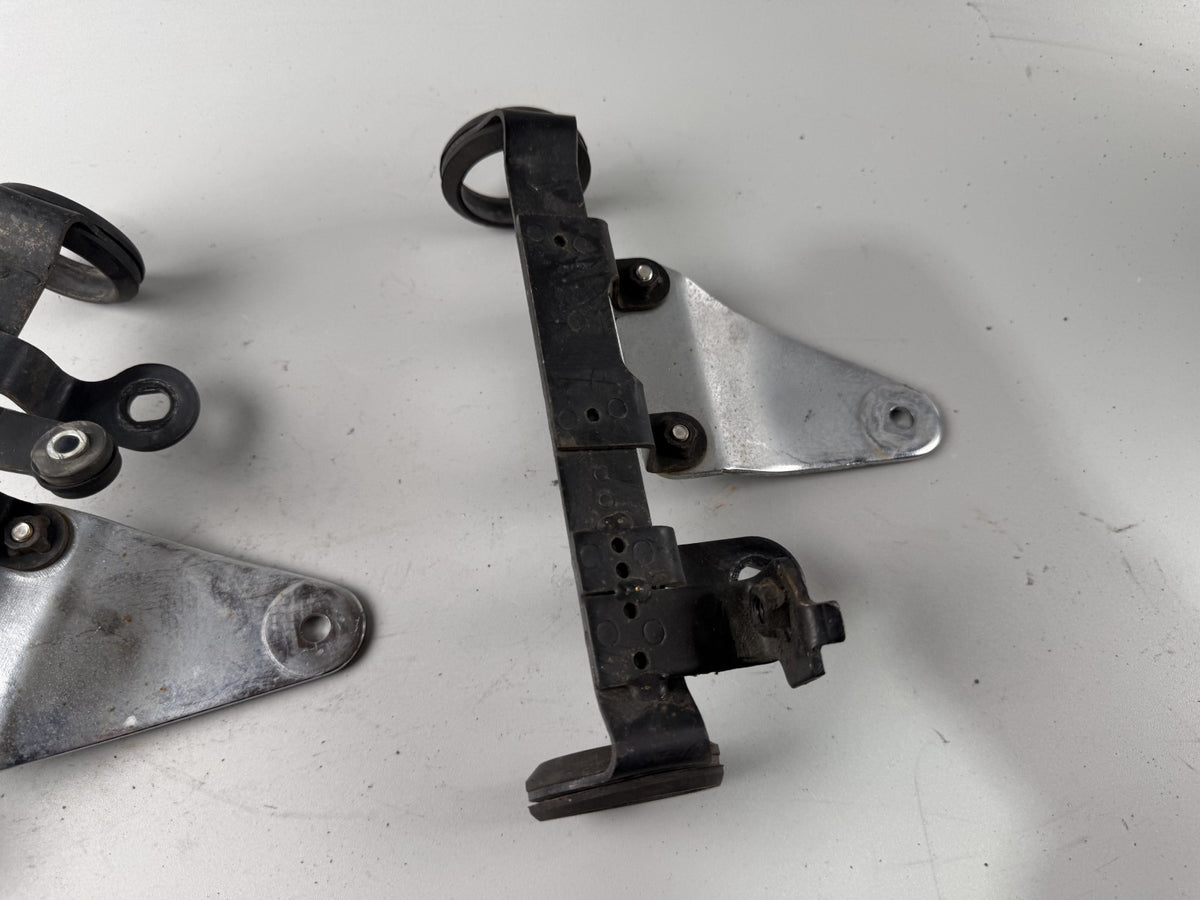 Suzuki GSF600 GN77B Bandit Scheinwerfer Halter headlight holder