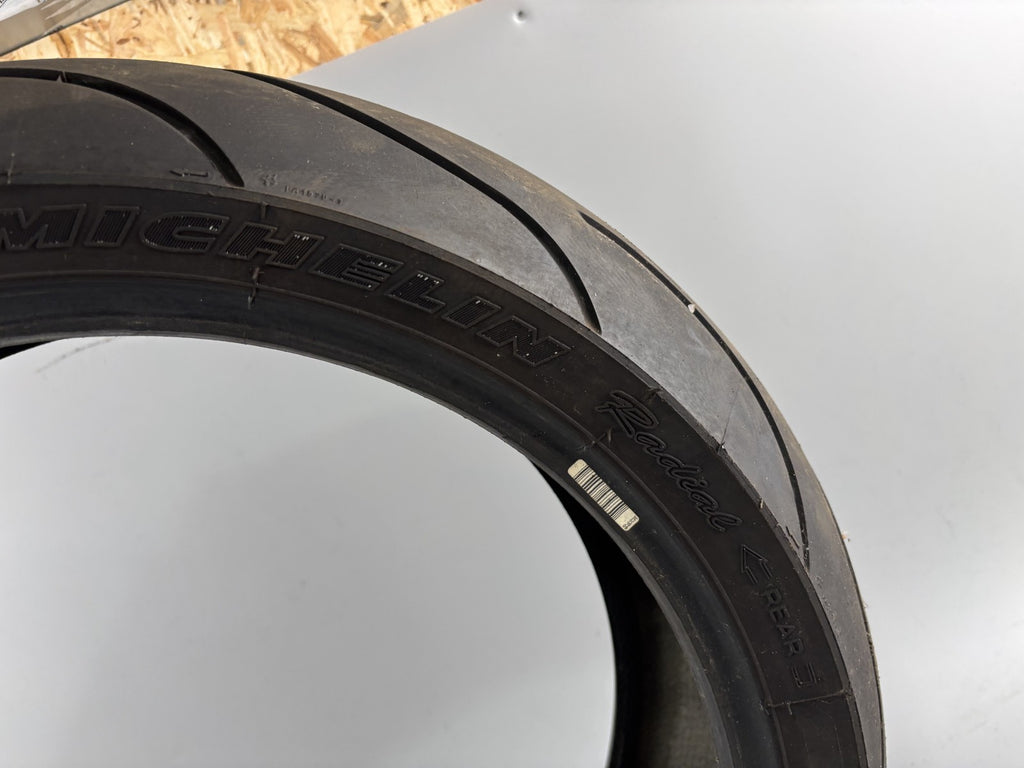 Motorrad Reifen Wheel 180/55 ZR17 Michelin Pilot 18/2020 DOT 4,4mm