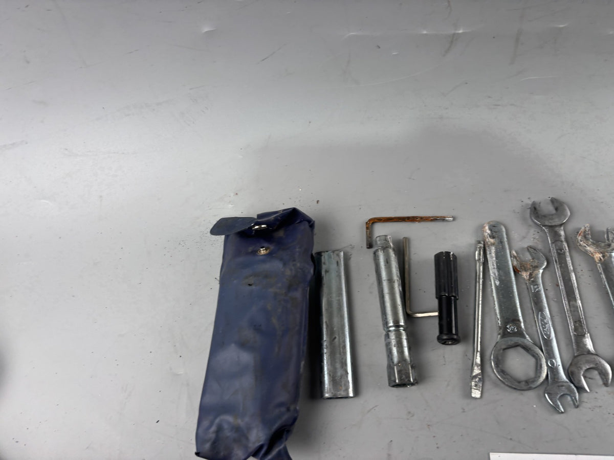 Honda CB 600 F Hornet PC34 Bordwerkzeug Tools Tasche