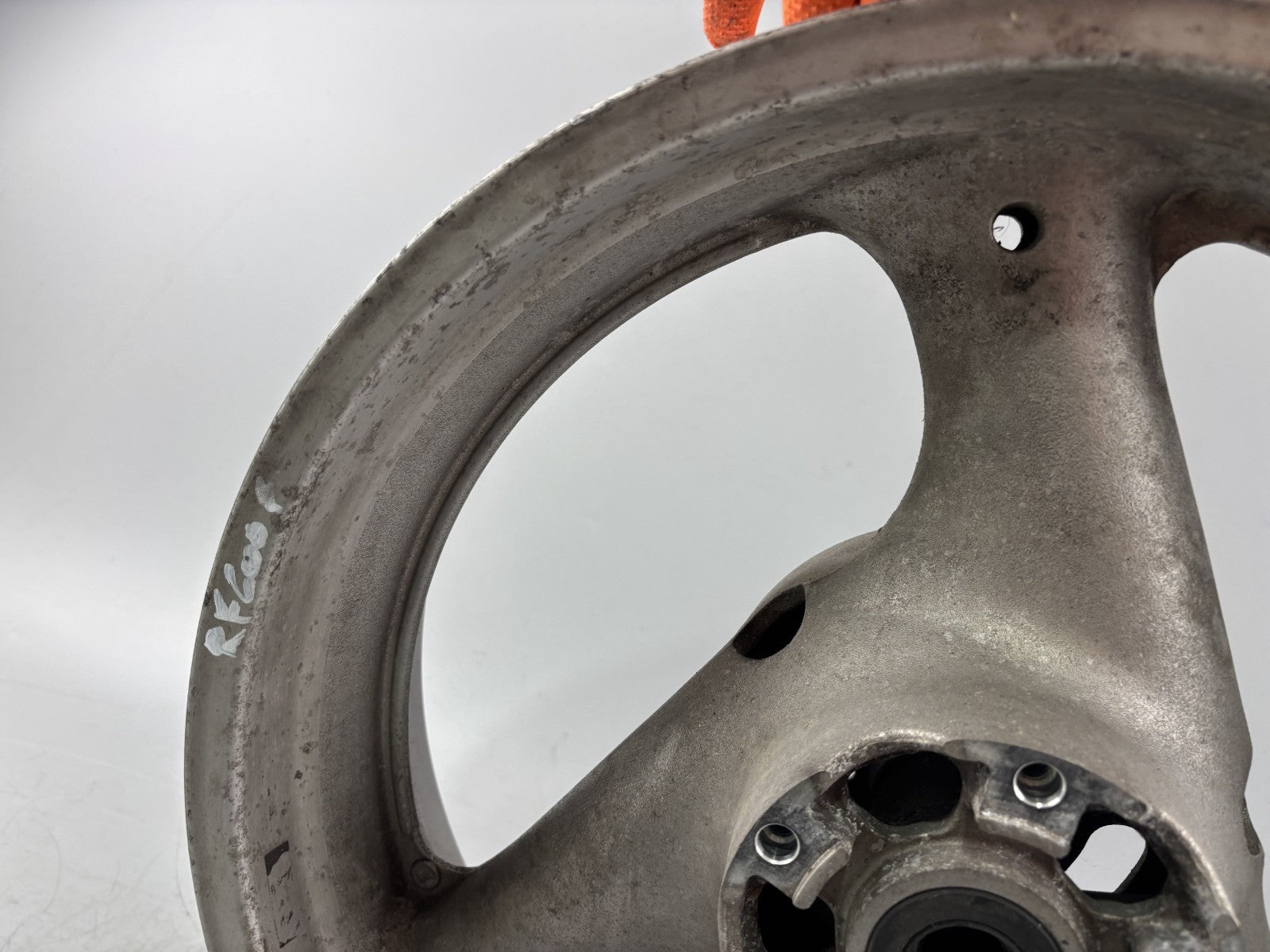 Suzuki RF 600 R GN76A Hinterradfelge Felge Rim Rad hinten back Reifen