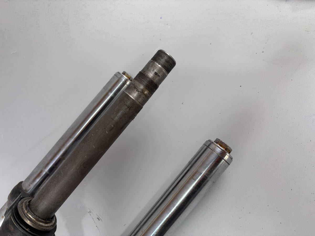 Honda CX500 C PC01 Güllepumpe Gabel Tauchrohr Standrohr Fork Absorber