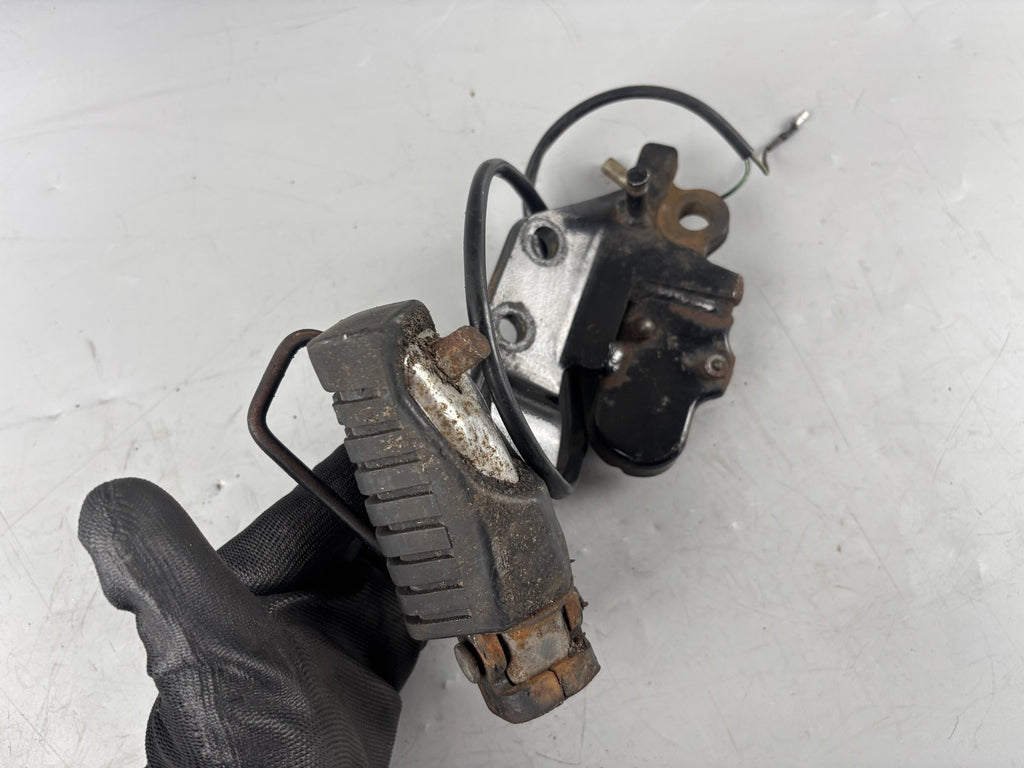 Kawasaki EL250 252 Eliminator Fußraste links Foot Step Seitenständerschalter