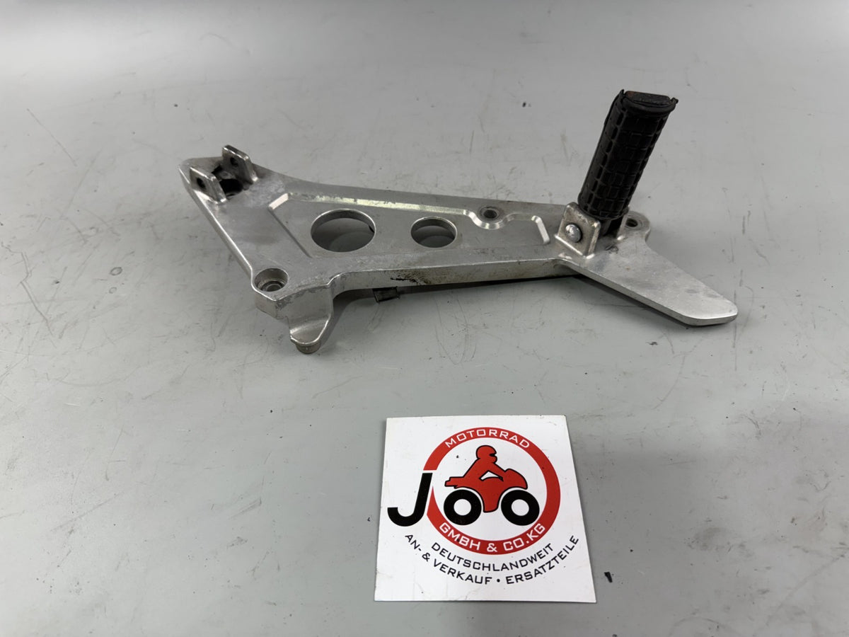 Honda NTV650 revere RC33 Fußrastenanlage Fußraste rechts right Halteplatte