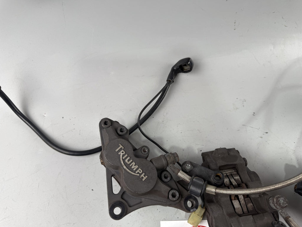 Triumph Speed Triple 900 T300B Bremsanlage Brake Bremse Sattel Bremse vorne