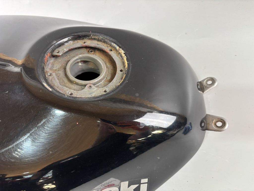 Kawasaki ZZR600D ZX600D Tank Benzintank Kraftstofftank Fuel Gasoline