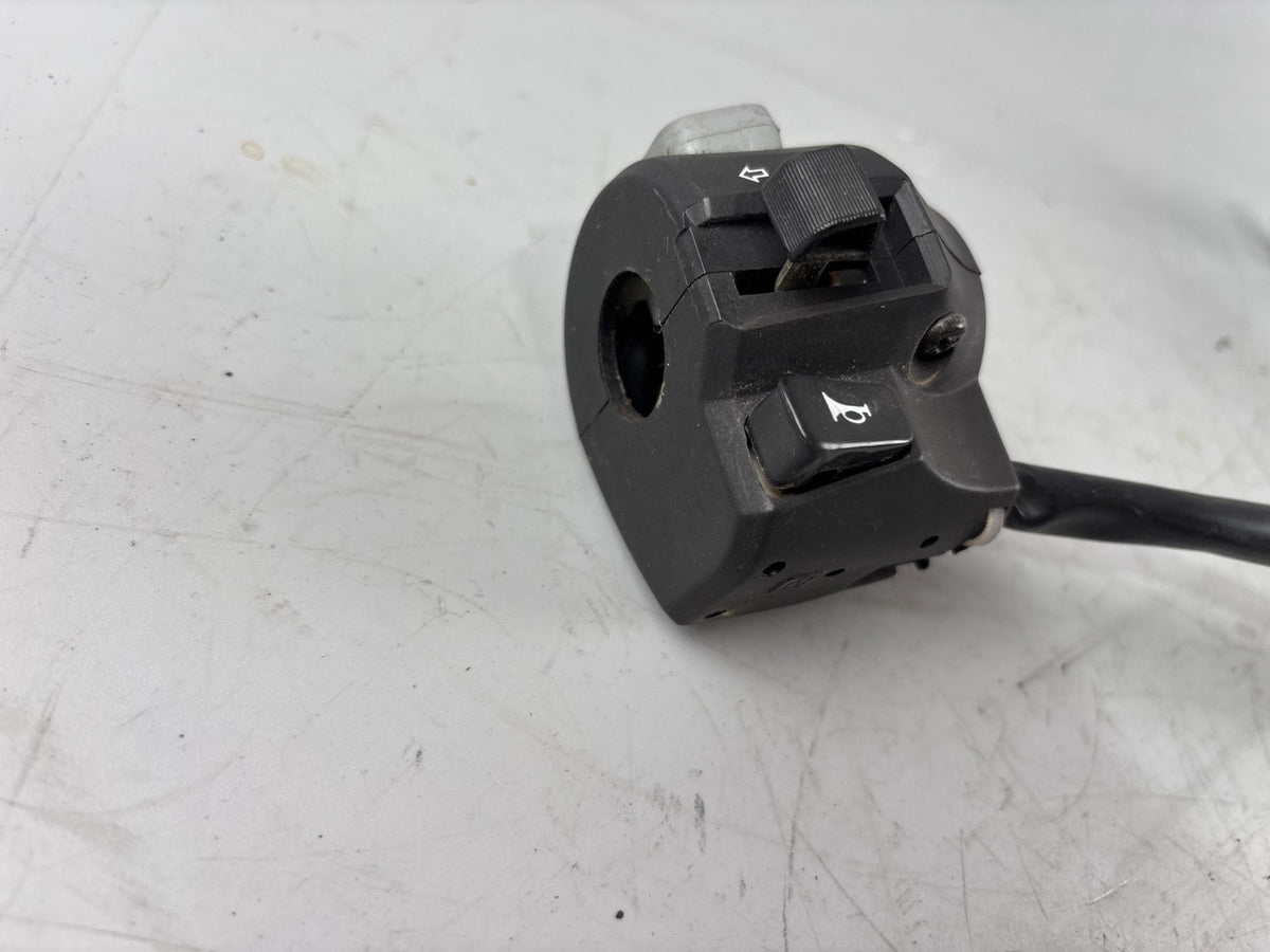 Yamaha YBR 125 RE05 Lenkerschalter links left Electric Switch Handlebar