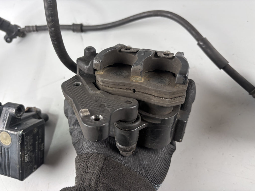 Honda VF 750 F RC15 Bremsanlage Bremse Brake Sattel Pumpe Vorne front