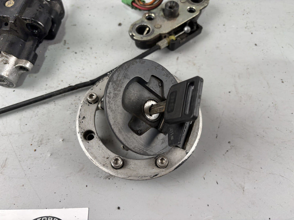 Suzuki SV650 S AV Schlosssatz Zündschloss Key Lock Tankschloss Sitzbankschloss