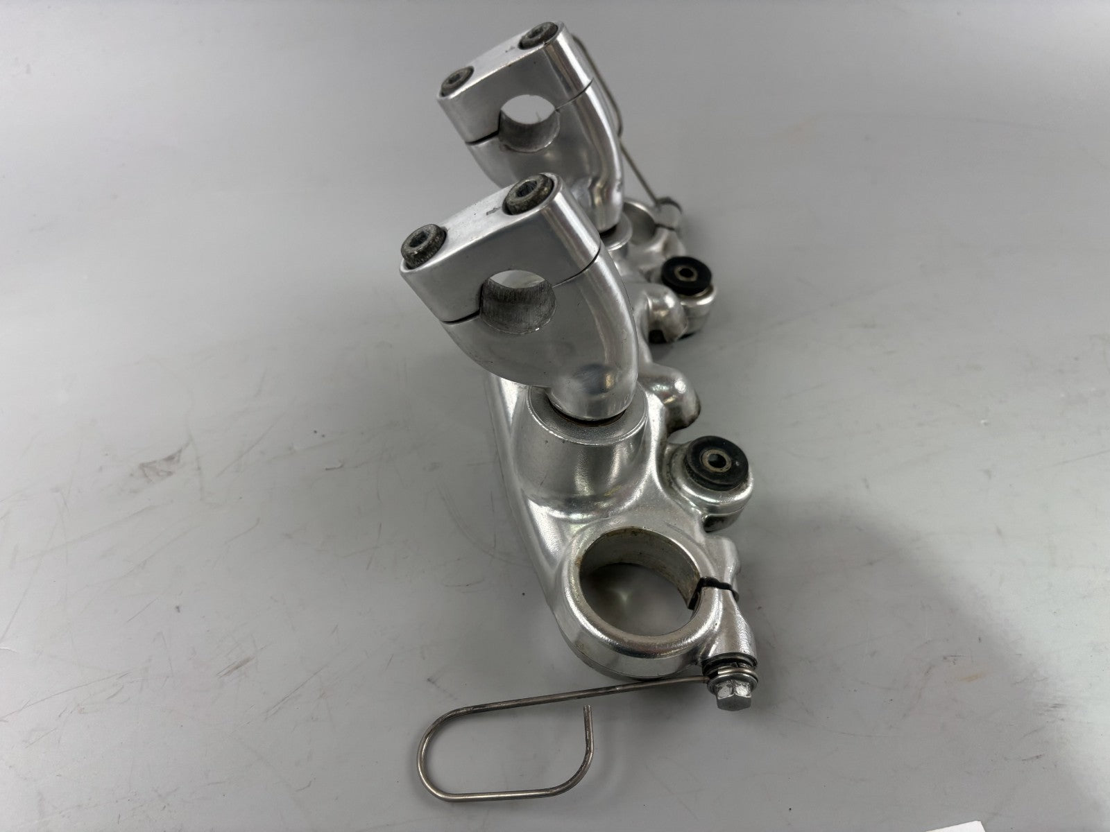 Yamaha XV1100 Virago 3LP Gabelbrücke Bridge Holder Halterung obere Gabelbrücke
