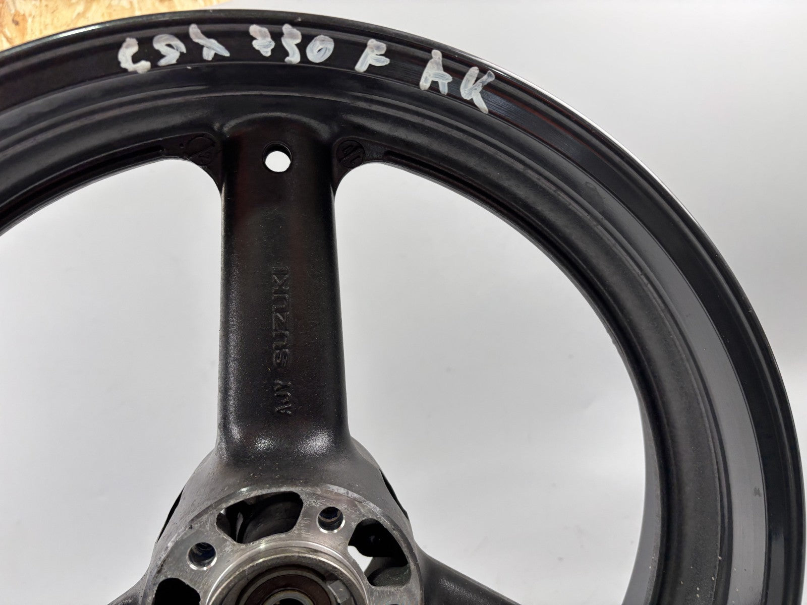 Suzuki GSX 750 F AK11 Vorderradfelge Felge Rim Rad vorne front Reifen Rad