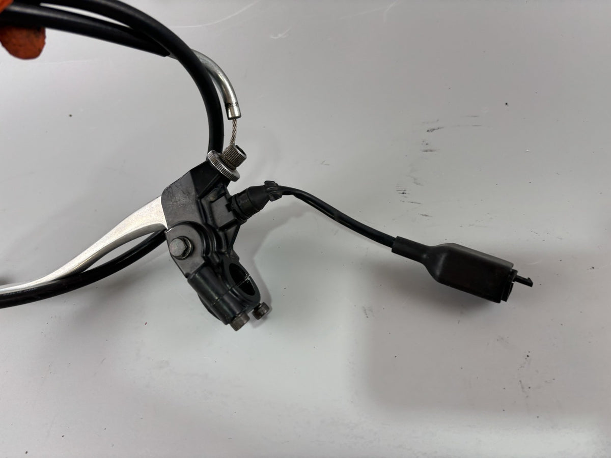 Triumph Daytona 955 T 595 Kupplungsarmatur Clutch Kupplungseinheit Hebel